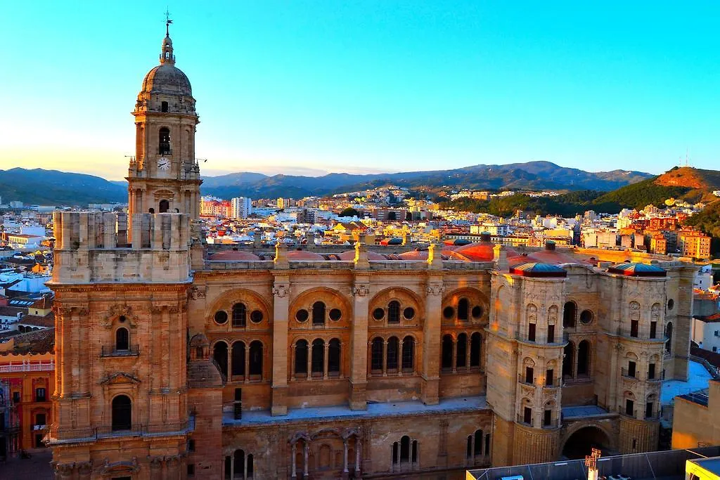 California Hotel Malaga 2*,